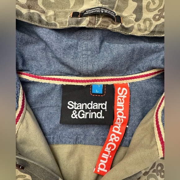 Standard & Grind Camo long sleeve button up shirt - Picture 2 of 6